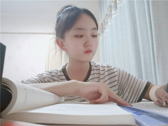 书香共舞 深思顿悟笑逐开——箕城书院开展“书香涵泳·润泽心灵”书式生活第四期