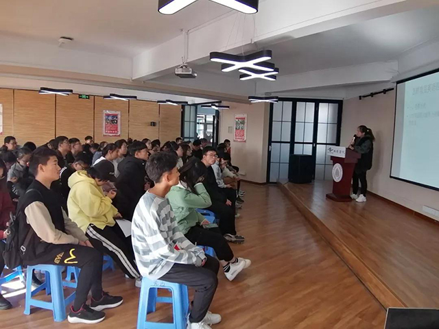 学英语技巧 树人生目标————无边书院“FUN课·补习所第四季第8期”活动