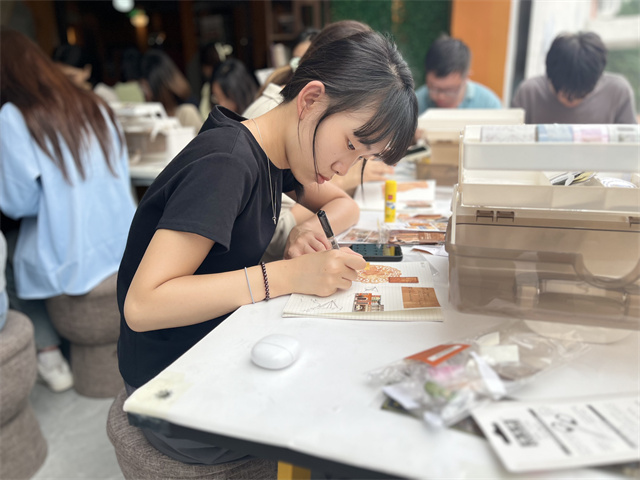 爱意随风起 风纸意难平——青年之家第11期:不一样的手帐之纸飞机爱情