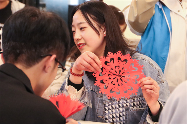 非遗有约:剪一出平安“喜”乐——箕城书院举办第3期“传承非遗文化 弘扬剪纸艺术”
