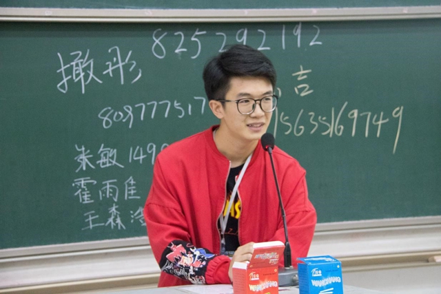 箕城书院学子开展 “带着思辨进军营”