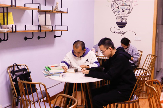 畅言欢笑箕城始 乐享箕式“浸”世界