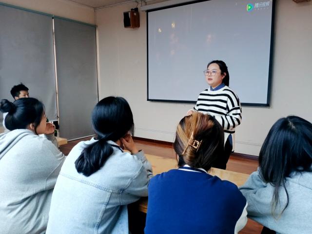 品味百态人生 铸就“帧”情自我——上河书院举办“24帧人生”系列活动